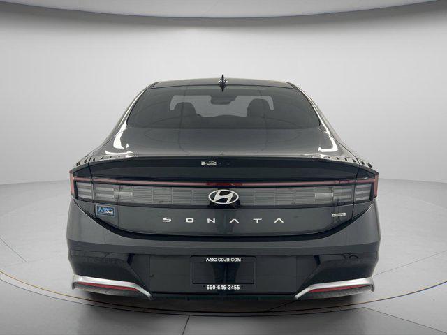 used 2025 Hyundai Sonata car, priced at $27,995