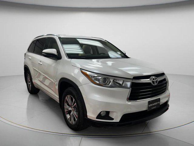 used 2015 Toyota Highlander car, priced at $16,597