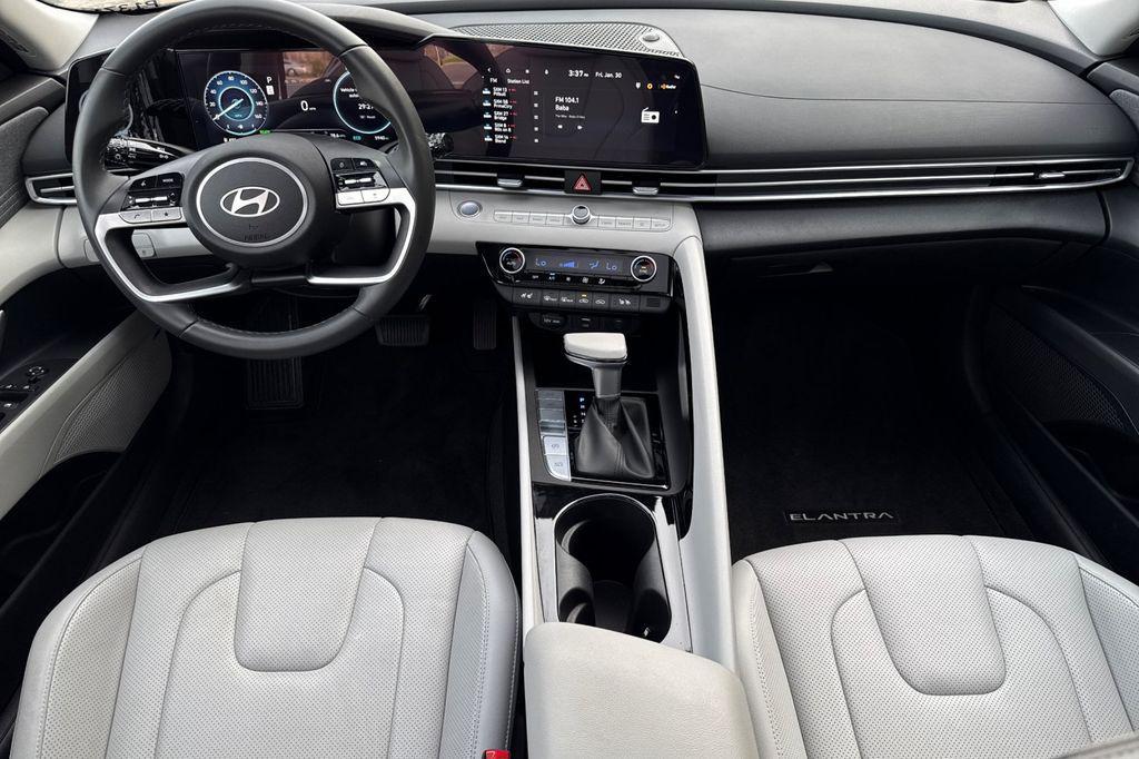 used 2025 Hyundai ELANTRA HEV car