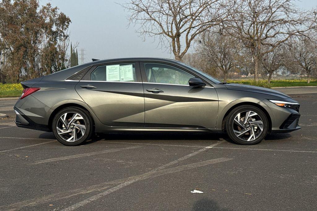 used 2025 Hyundai ELANTRA HEV car