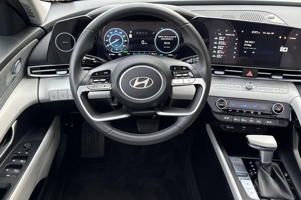 used 2025 Hyundai ELANTRA HEV car