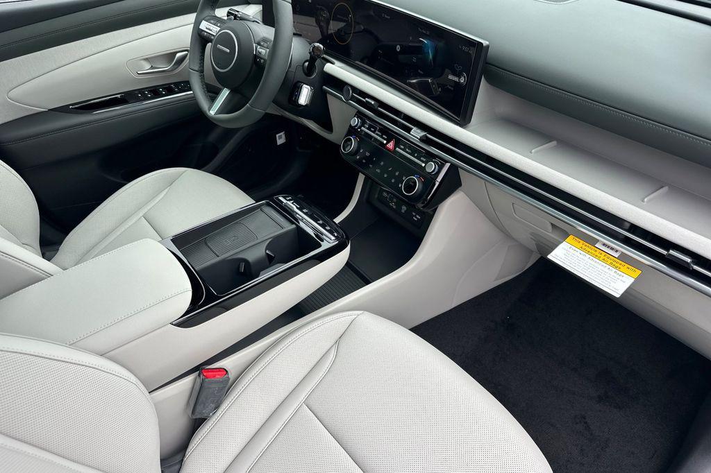 new 2026 Hyundai TUCSON Hybrid car, priced at $42,775