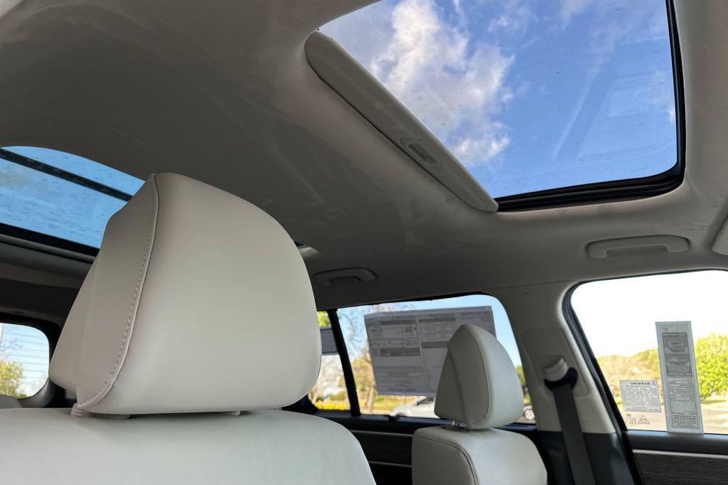 new 2025 Hyundai SANTA FE HEV car, priced at $49,325