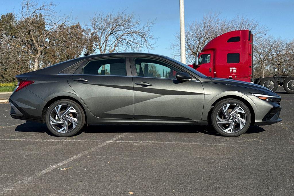 new 2026 Hyundai ELANTRA HEV car, priced at $30,768