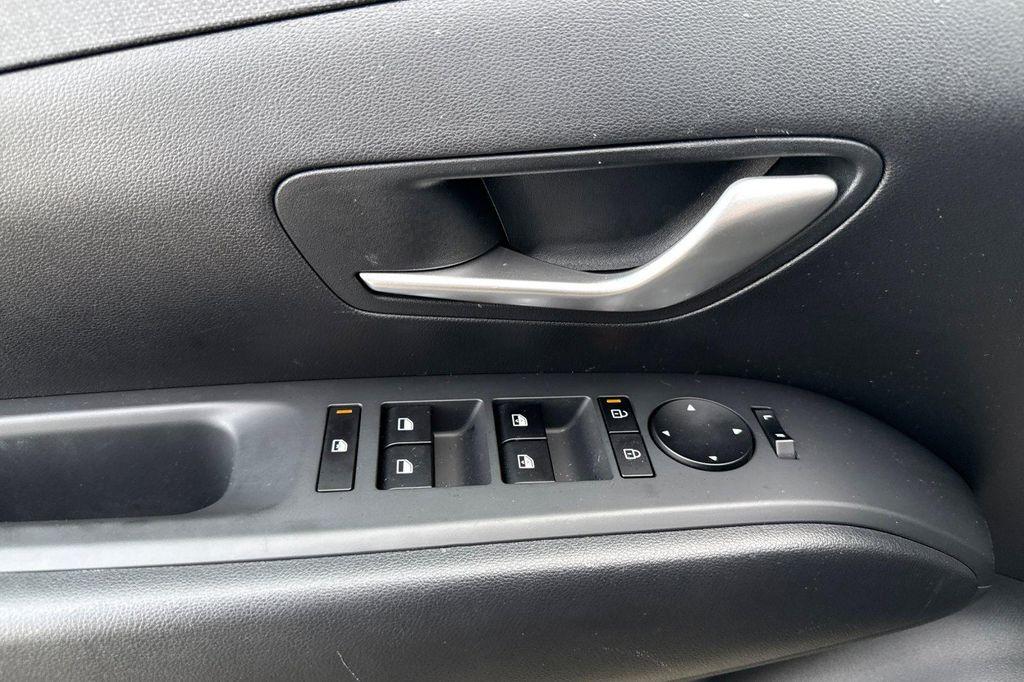 used 2025 Hyundai TUCSON Hybrid car, priced at $34,698