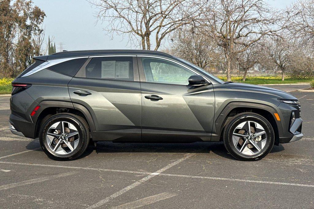 used 2025 Hyundai TUCSON Hybrid car, priced at $34,698