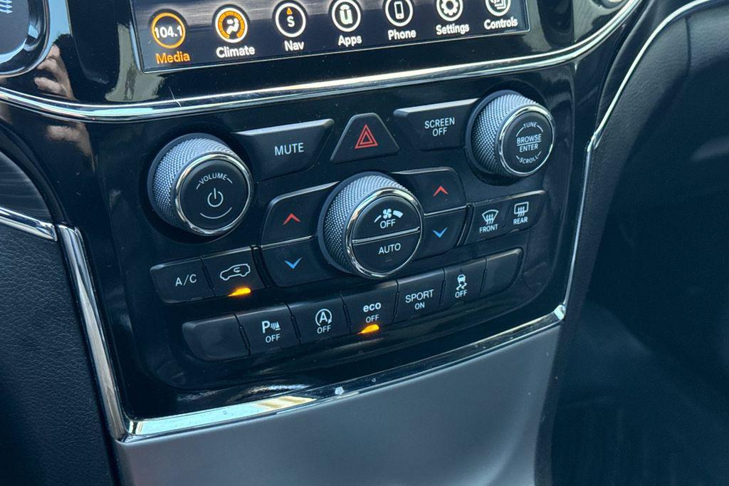 used 2021 Jeep Grand Cherokee car, priced at $19,999