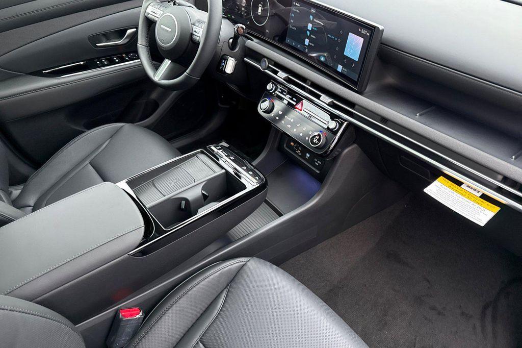 new 2026 Hyundai TUCSON Hybrid car, priced at $42,900