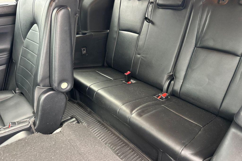 used 2022 Toyota Highlander car, priced at $35,995