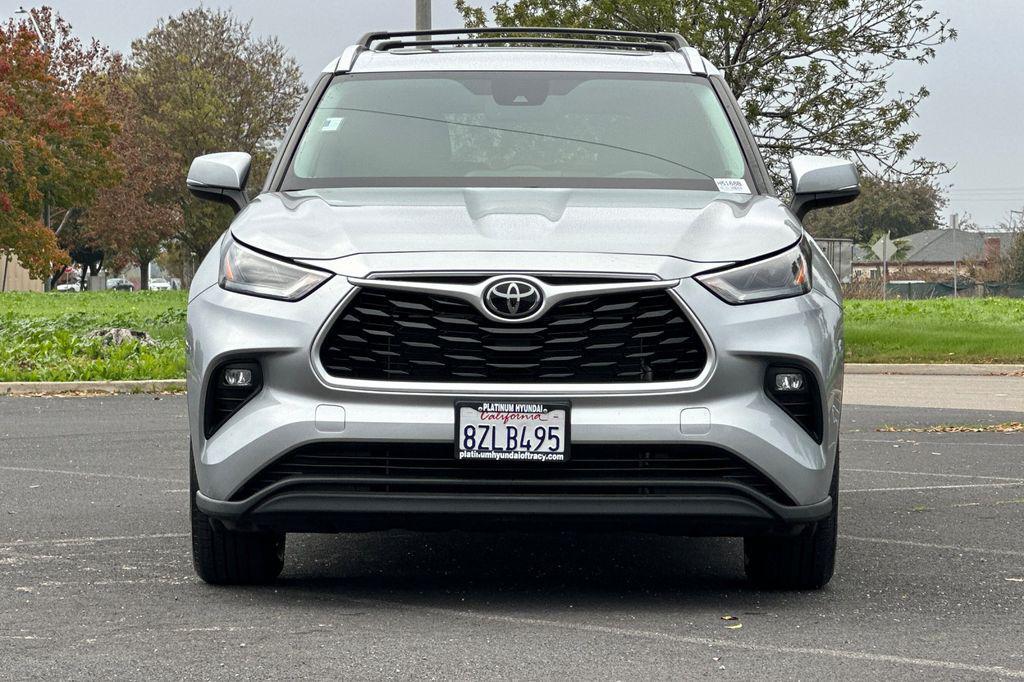 used 2022 Toyota Highlander car, priced at $35,995