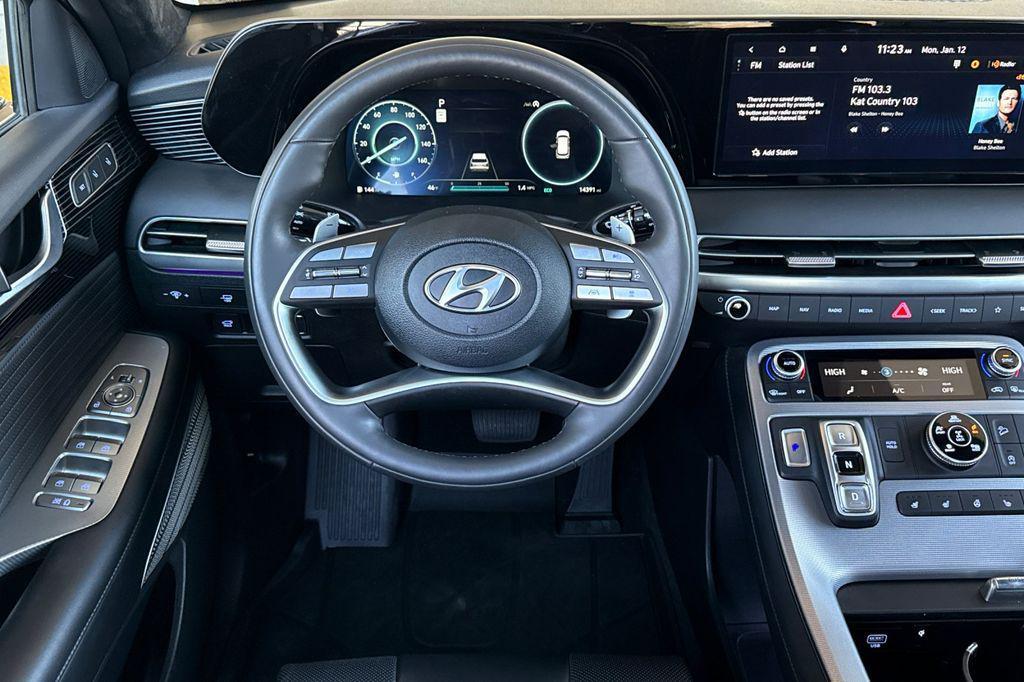used 2025 Hyundai Palisade car, priced at $43,995