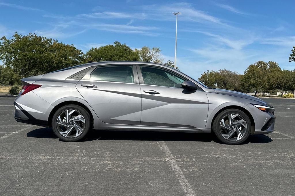 new 2025 Hyundai ELANTRA HEV car, priced at $30,642