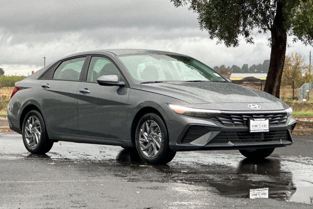 new 2026 Hyundai ELANTRA HEV car, priced at $26,571
