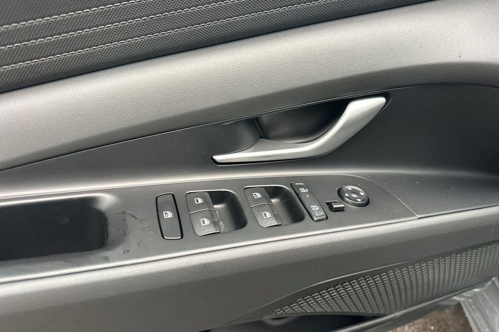 new 2026 Hyundai ELANTRA HEV car, priced at $26,571