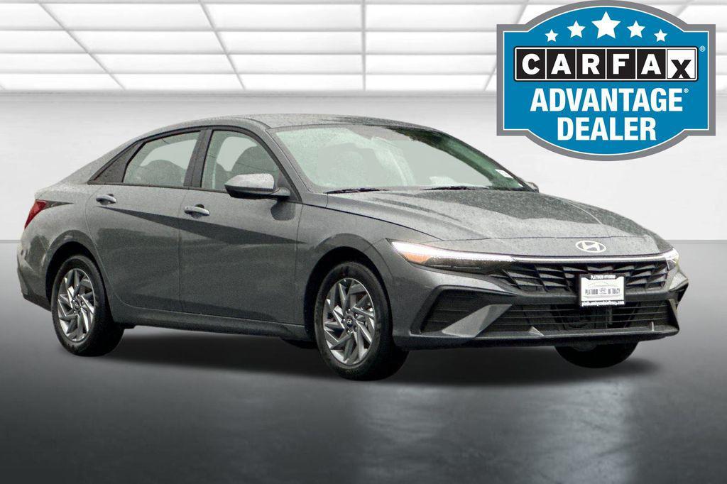 new 2026 Hyundai ELANTRA HEV car, priced at $26,571