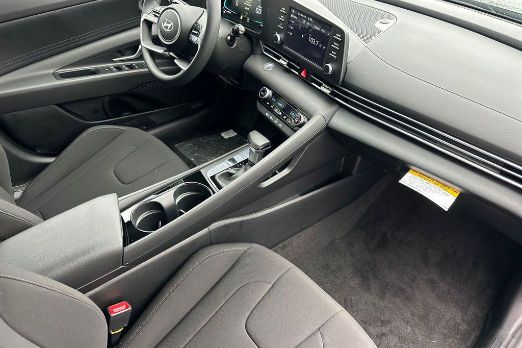 new 2026 Hyundai ELANTRA HEV car, priced at $26,571
