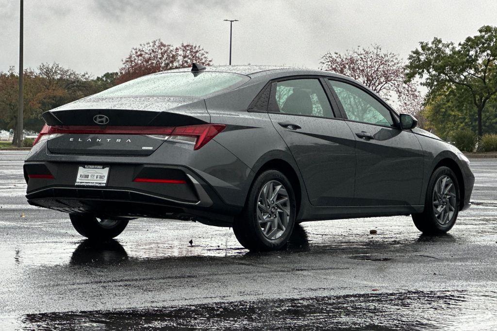 new 2026 Hyundai ELANTRA HEV car, priced at $26,571