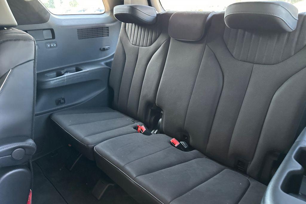 used 2025 Hyundai Palisade car, priced at $46,998