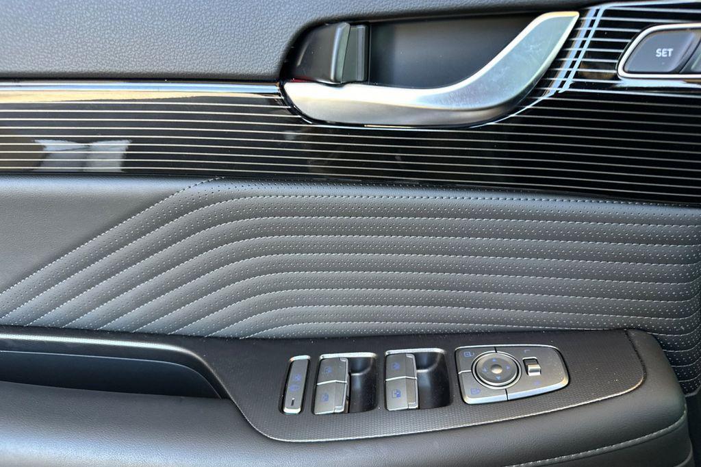 used 2025 Hyundai Palisade car, priced at $46,998