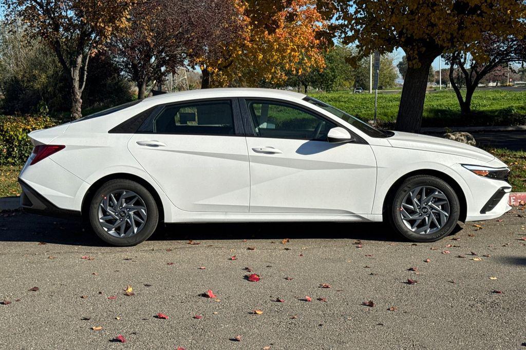 new 2026 Hyundai ELANTRA HEV car, priced at $27,051