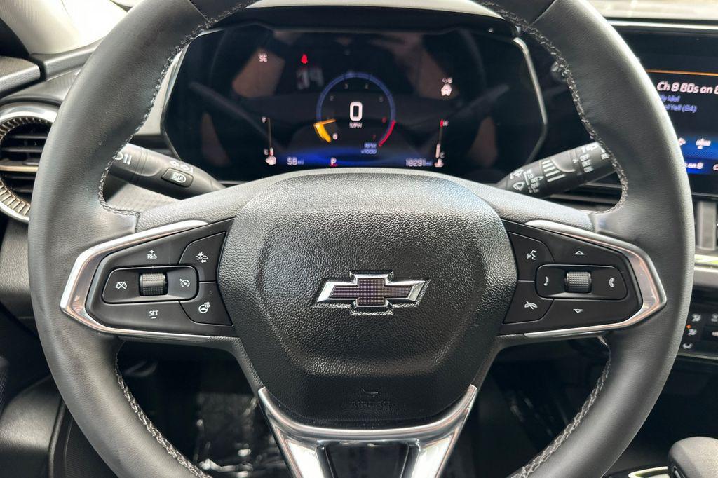 used 2025 Chevrolet Trax car, priced at $22,488