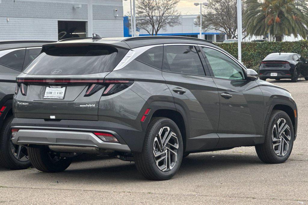 new 2026 Hyundai TUCSON Hybrid car, priced at $42,775
