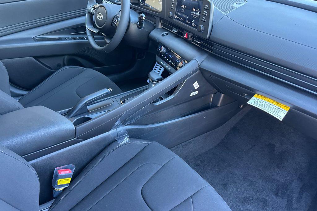 new 2025 Hyundai Elantra car, priced at $24,764