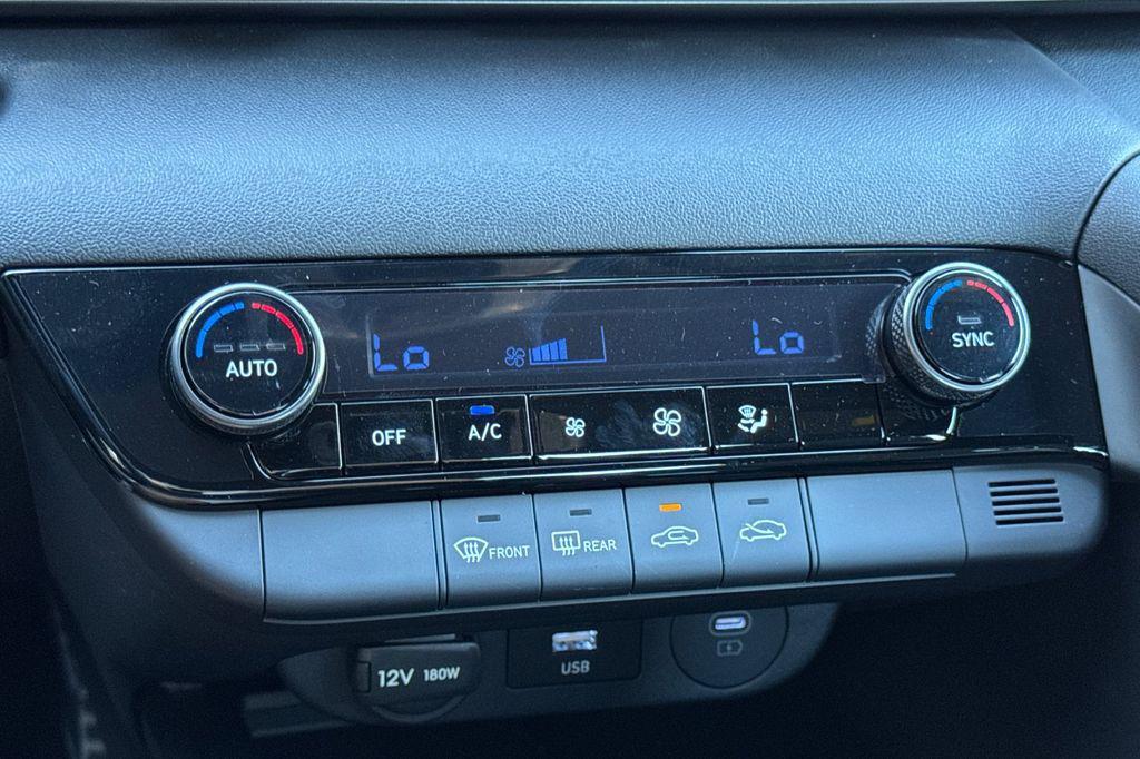 new 2025 Hyundai Elantra car, priced at $24,764