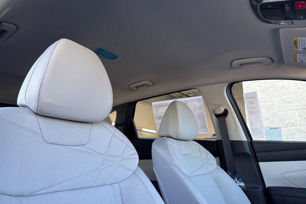 new 2026 Hyundai TUCSON Hybrid car, priced at $33,361