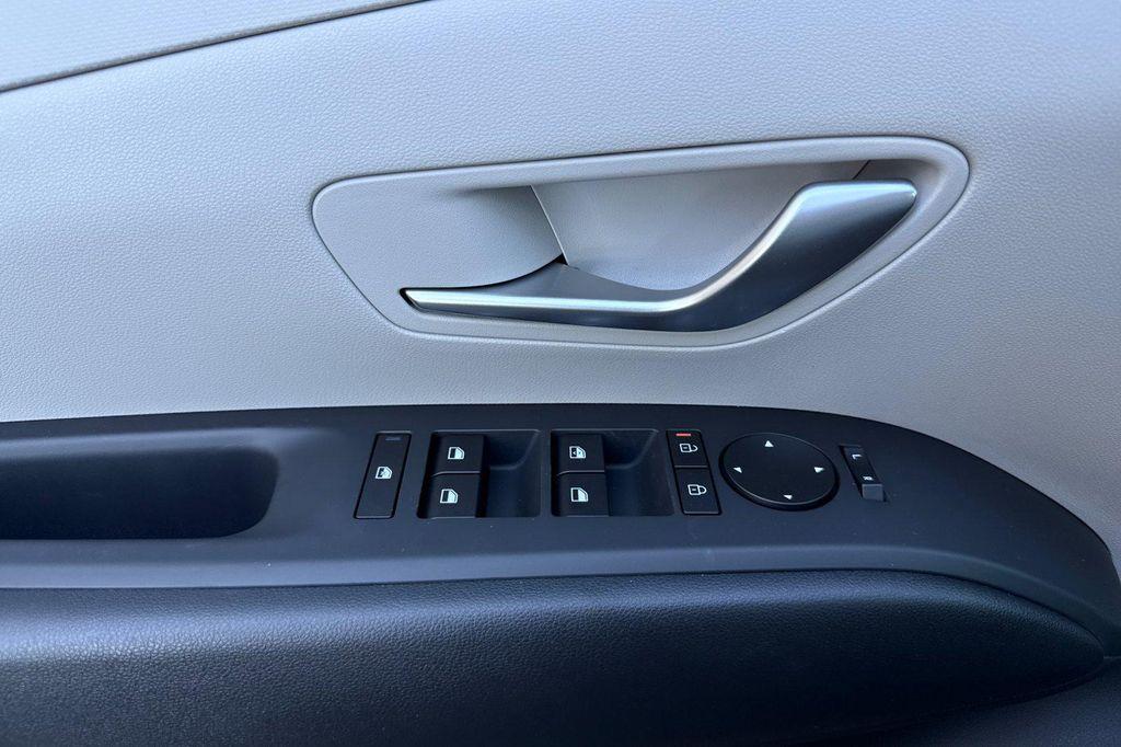 new 2026 Hyundai TUCSON Hybrid car, priced at $33,361