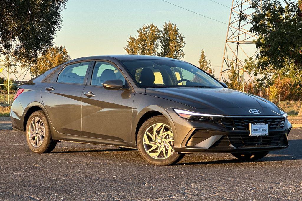 new 2026 Hyundai ELANTRA HEV car, priced at $26,571
