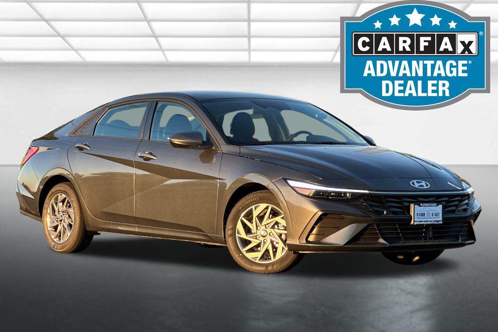 new 2026 Hyundai ELANTRA HEV car, priced at $26,571