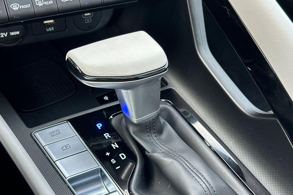 used 2025 Hyundai ELANTRA HEV car, priced at $26,996