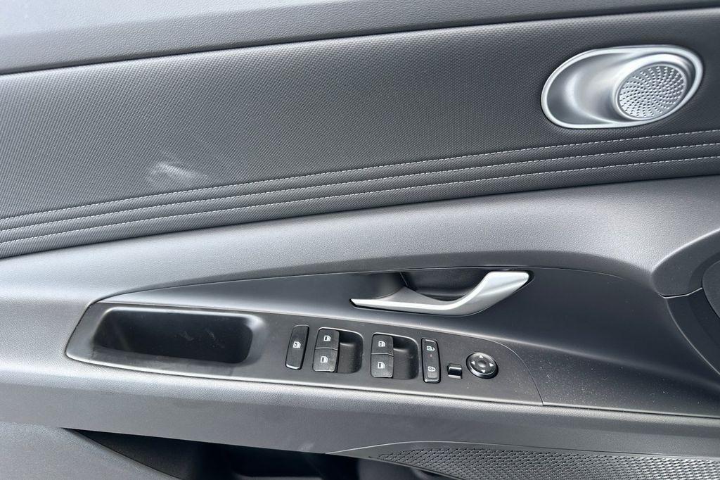 new 2025 Hyundai Elantra car, priced at $27,270
