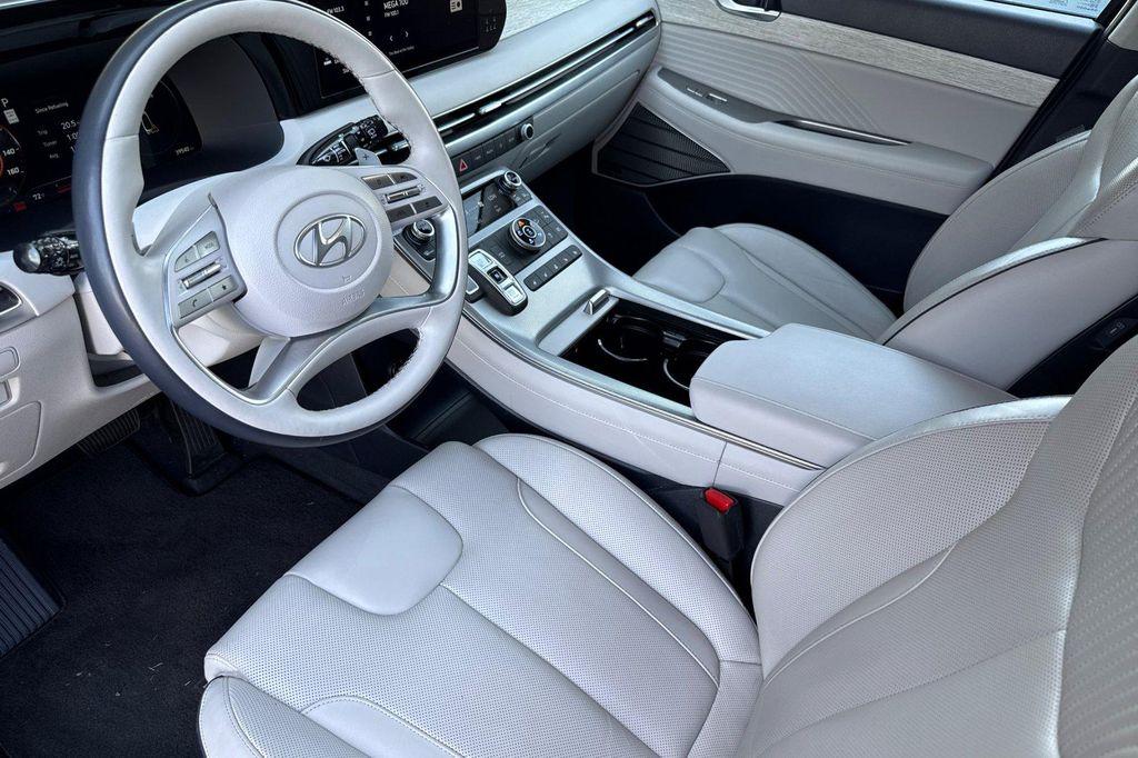 used 2023 Hyundai Palisade car, priced at $35,860