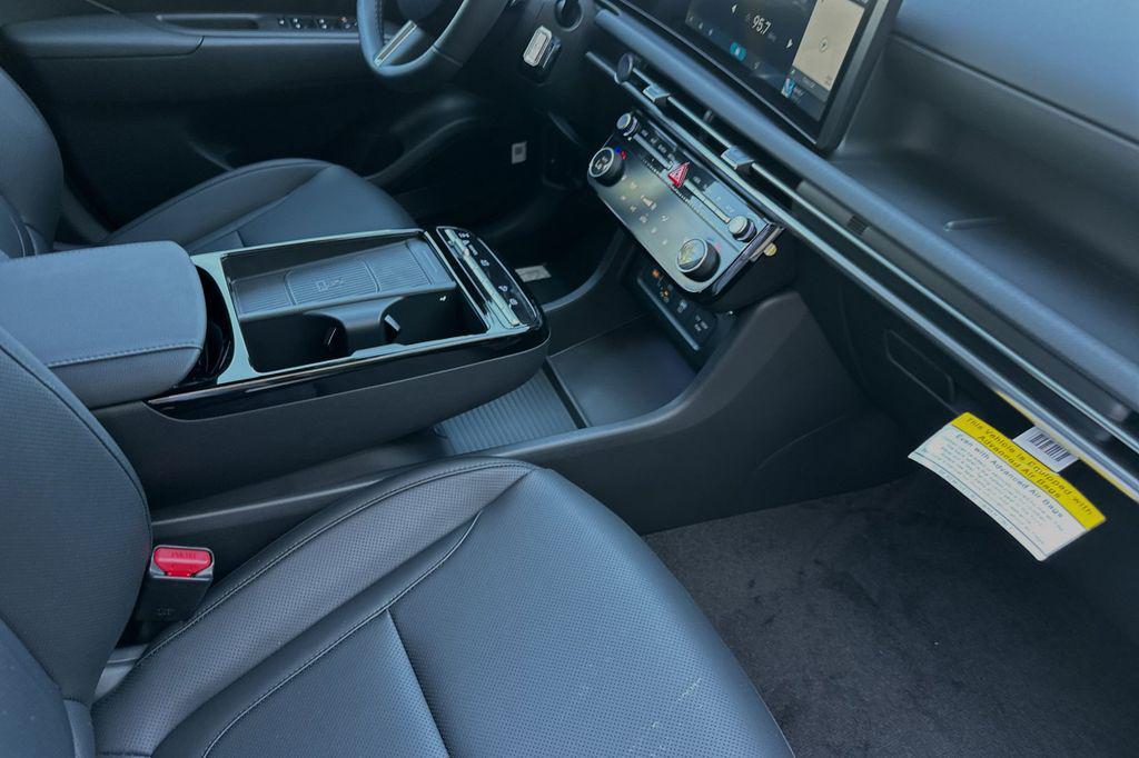 used 2025 Hyundai TUCSON Hybrid car, priced at $34,812