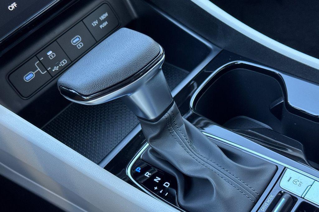 new 2026 Hyundai Tucson car, priced at $31,882