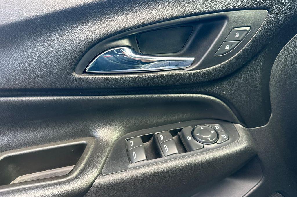 used 2020 Chevrolet Equinox car, priced at $17,001