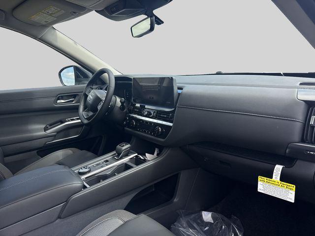 new 2026 Nissan Pathfinder car, priced at $41,075
