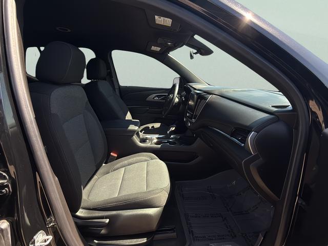 used 2022 Chevrolet Traverse car, priced at $19,883