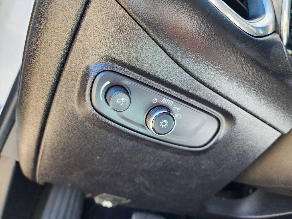 used 2019 Chevrolet Equinox car, priced at $10,394