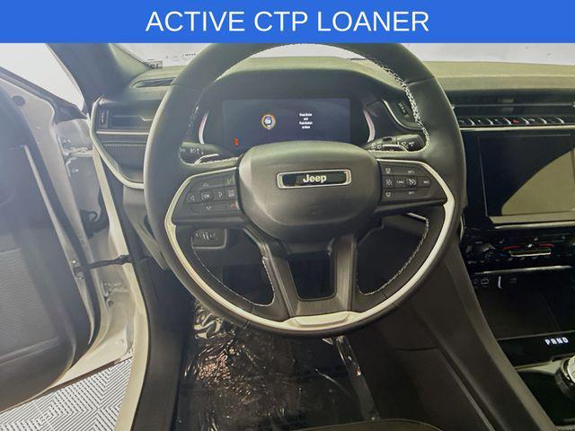 new 2025 Jeep Grand Cherokee car, priced at $37,635