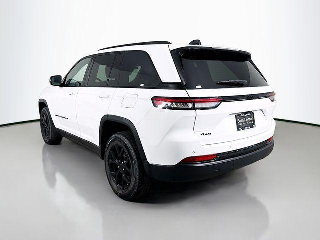 used 2024 Jeep Grand Cherokee car, priced at $32,407