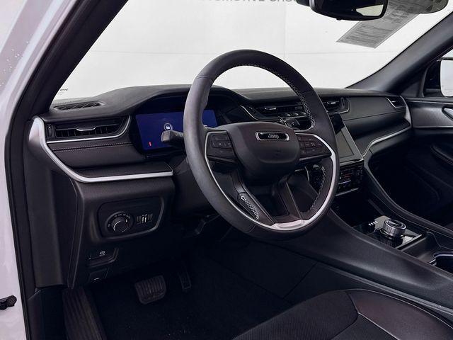 used 2024 Jeep Grand Cherokee car, priced at $31,312