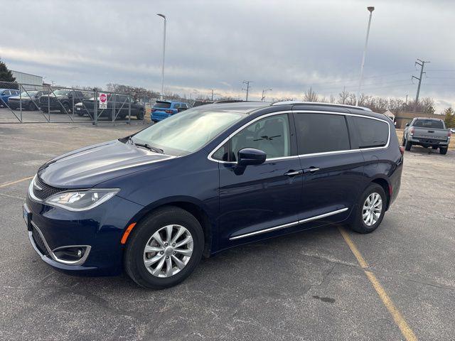 used 2018 Chrysler Pacifica car, priced at $15,990