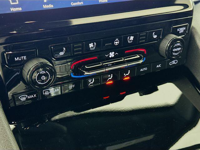 new 2025 Jeep Grand Cherokee car, priced at $54,175