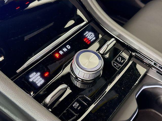 new 2025 Jeep Grand Cherokee car, priced at $54,175