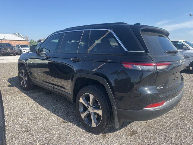 used 2025 Jeep Grand Cherokee car, priced at $41,410