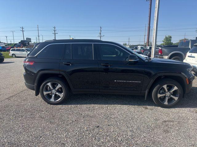 used 2025 Jeep Grand Cherokee car, priced at $41,410