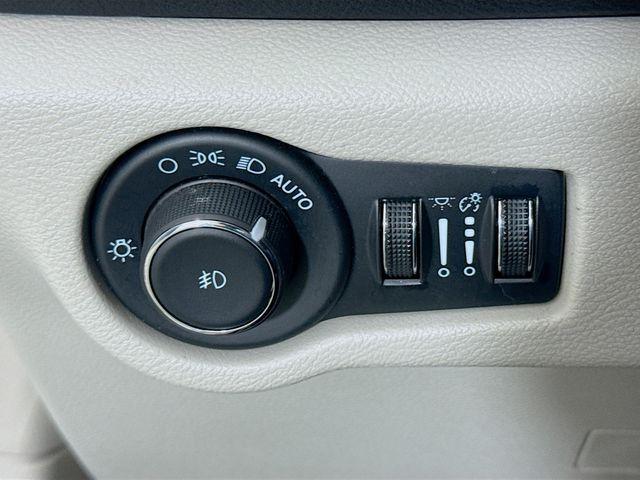 used 2024 Chrysler Pacifica car, priced at $26,312